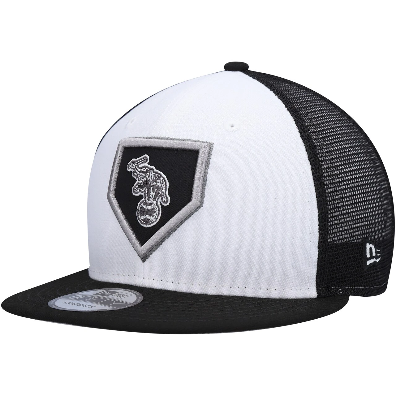 Men's Oakland Athletics New Era White/Black 2022 Clubhouse Trucker 9FIFTY Snapback Hat 3 Men's Oakland Athletics New Era White/Black 2022 Clubhouse Trucker 9FIFTY Snapback Hat