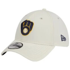 Men's Milwaukee Brewers New Era White Chrome Team Classic 39THIRTY Flex Hat
